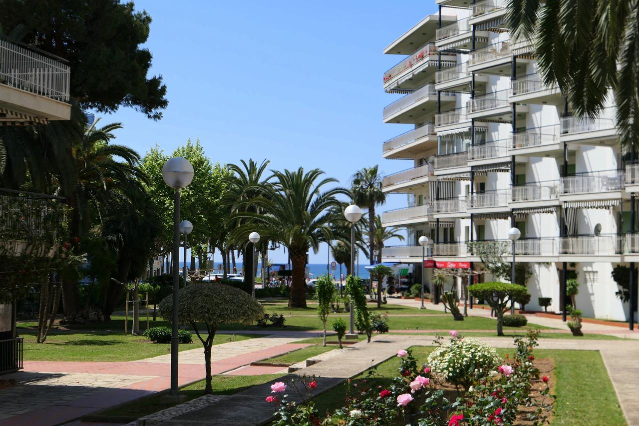 Rentalmar Aries Plus Salou Extérieur photo